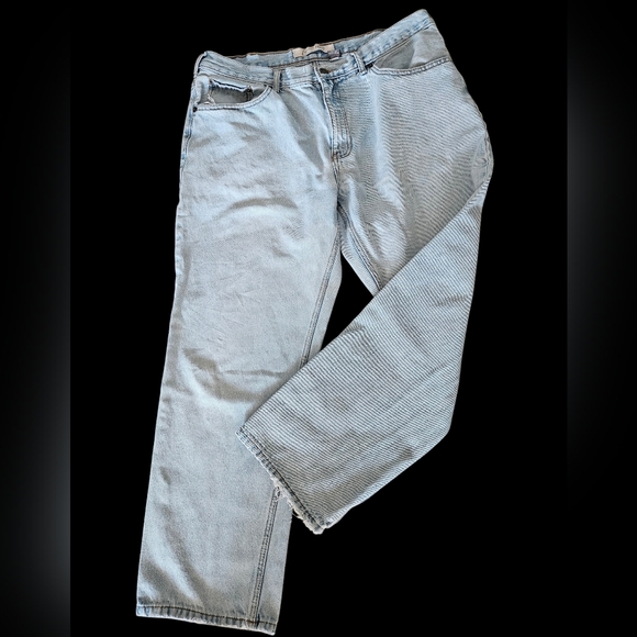 urban pipeline Other - Men's Urban Pipeline Light Wash Relaxed Fit Jeans, 38x30.